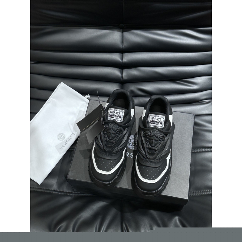 Givenchy Sneakers